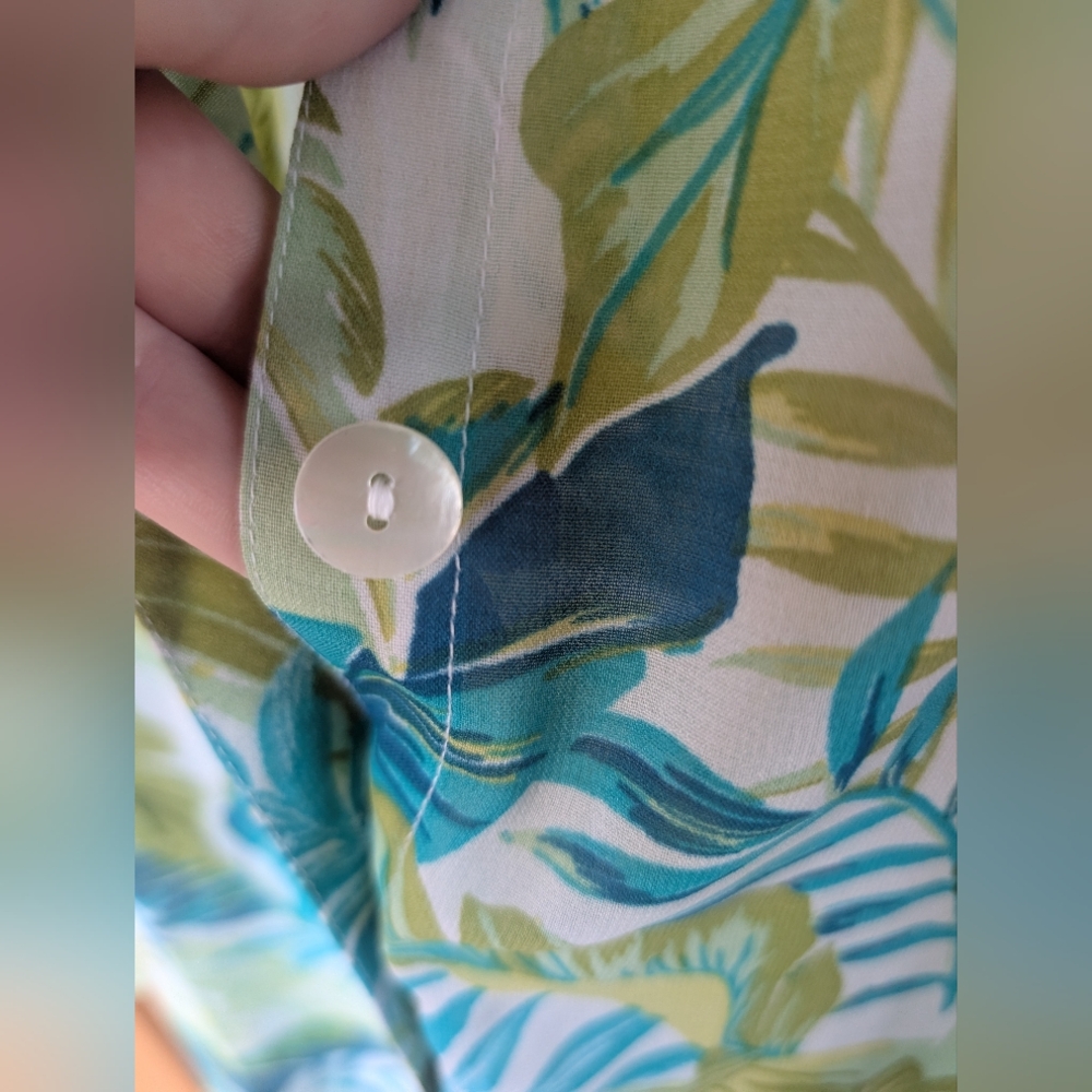 Club Z Collection Tropical Leaf Print Shirt - Picture 3 of 8